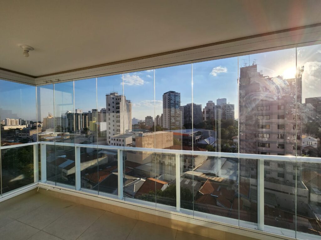 Envidraçamento de Sacada 2 Imagem3 Envidraçamento de Sacada - Sacada Segura